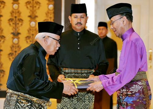 KL33_20032013_AGONG_TYT