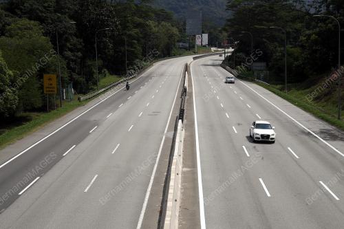 TINJAUAN LEBUHRAYA SEMPENA CUTI UMUM