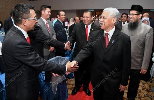 KL33_20112017_IDRIS_APRS2017_BN201711171792