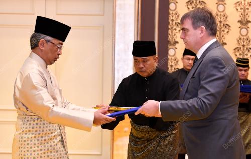 KL33_21032019_AGONG_BN201903204016