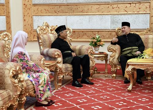 KL33_21052018_WATIKAH