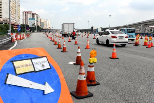 TINJAUAN ALIRAN TRAFIK DAN RENTAS NEGERI SEMPENA AIDILFITRI