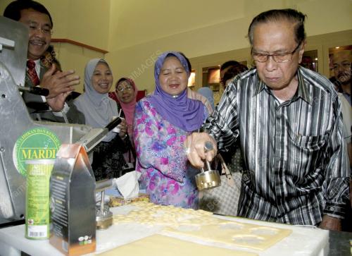 KL33_22022011_TYT_SARAWAK