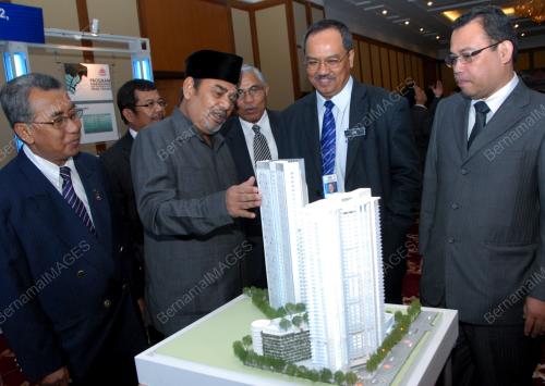 DATUK TAJUDIN ABDUL RAHMAN