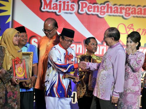 KL33_22102012_RAIS_SIJIL