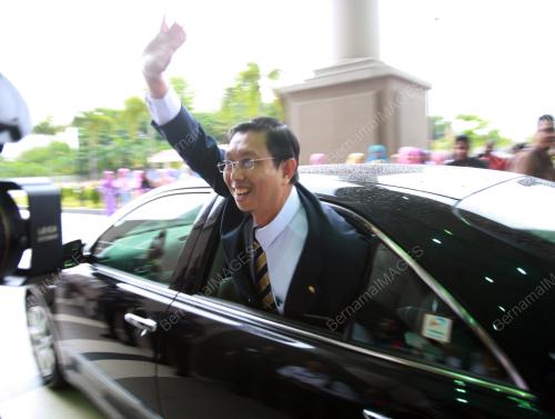 MOHAMMAD NIZAR JAMALUDDIN