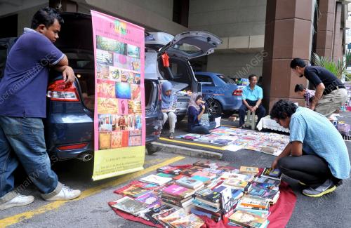 KL33_23032013_BUKU_KERETA