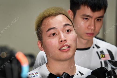 AARON CHIA