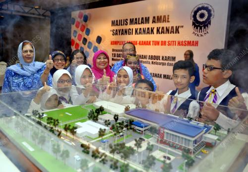KL33_25112013_AMAL_SAYANG