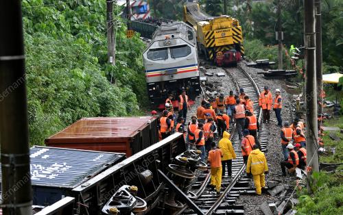 KL33_25112017_TREN