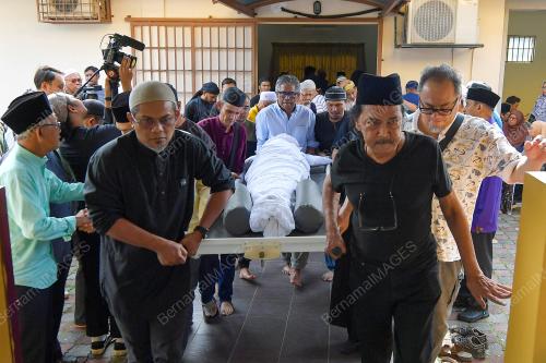 SOLAT JENAZAH TAN SRI DR AHMAD NAWAB