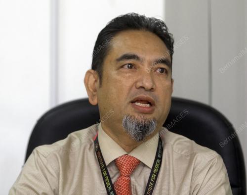 DR TAHIR ARIS