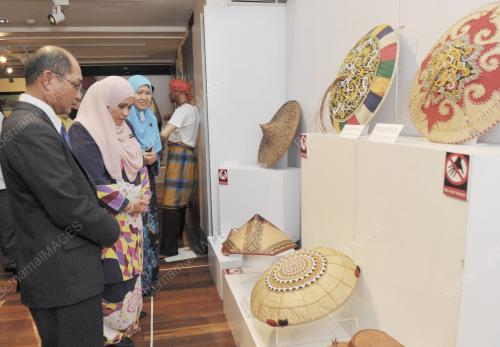 KL33_26042016_HIASAN_KEPALA