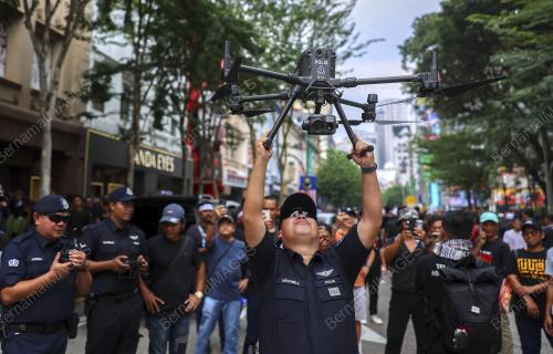 PERHIMPUNAN DI DATARAN MERDEKA
