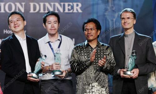 MOHD SHAFIE APDAL
