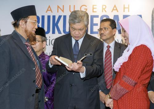 KL33_26112015_ANUGERAH