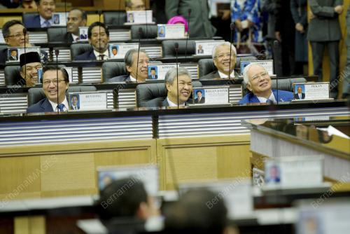 KL33_27012016_PARLIMEN