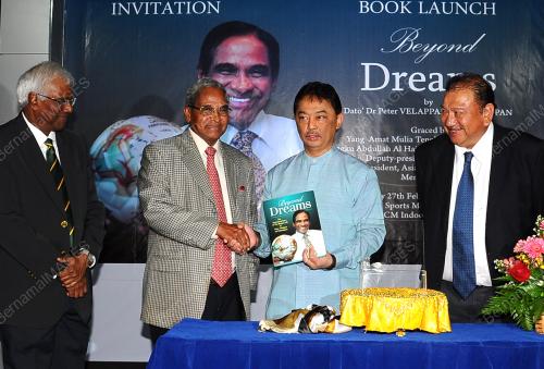 KL33_27022014_PELANCARAN_BUKU