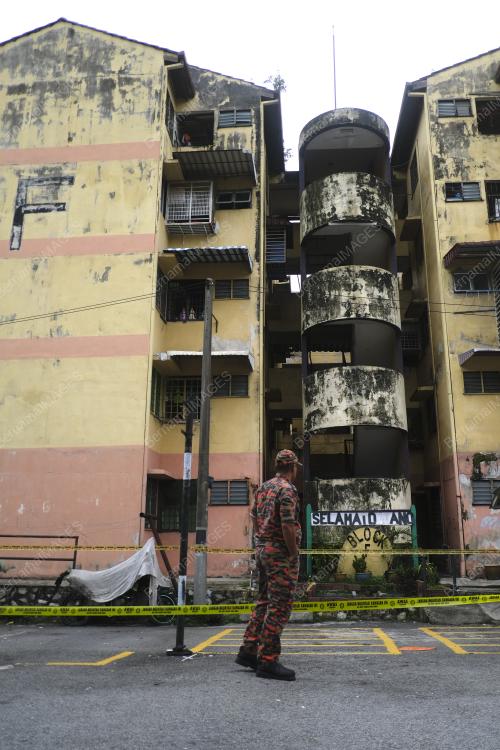 KL33_27042019_FLAT_BN201904278108