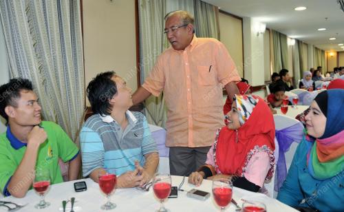 KL33_28012012_MAHDZIR