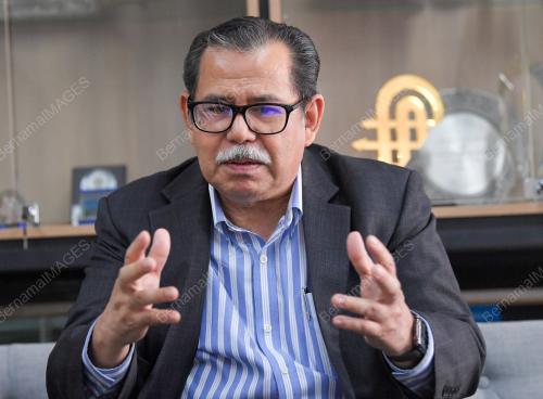PROF DATUK DR MOHD AZMI OMAR