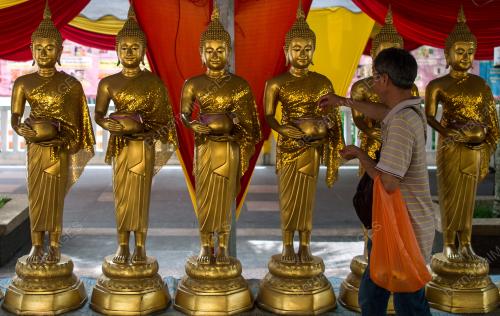 KL33_28052018_PERSIAPAN_WESAK