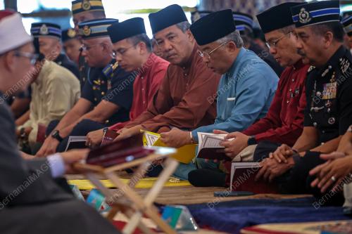 AL-SULTAN ABDULLAH RI'AYATUDDIN AL-MUSTAFA BILLAH SHAH