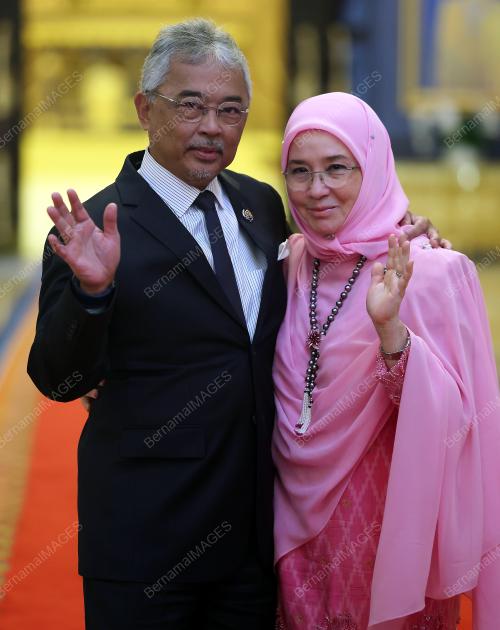 AL-SULTAN ABDULLAH RI'AYATUDDIN AL-MUSTAFA BILLAH SHAH