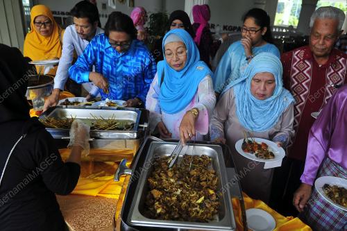 KL33_29072016_AIDILFITRI