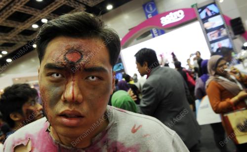 KL33_29082015_CONVERGE_ZOMBIES