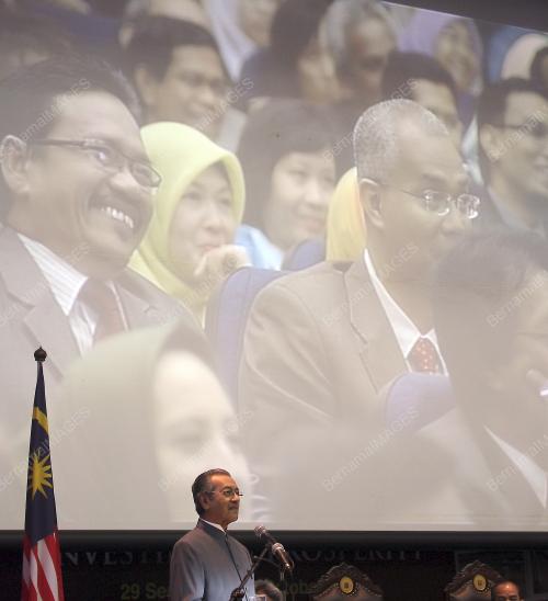 TUN MAHATHIR MOHAMAD