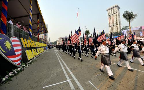 KL33_31082015_AGONG