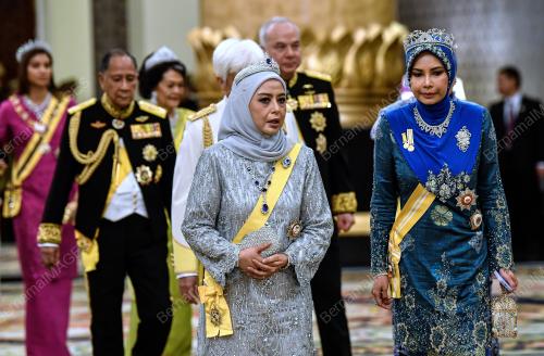 RAJA ZARITH SOFIAH