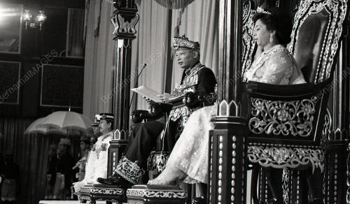 HARI KEPUTERAAN