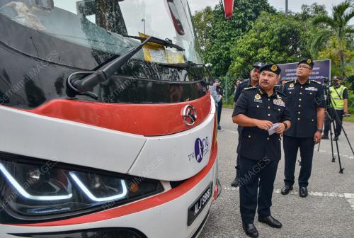 OPERASI BERSEPADU BAS PELANCONGAN