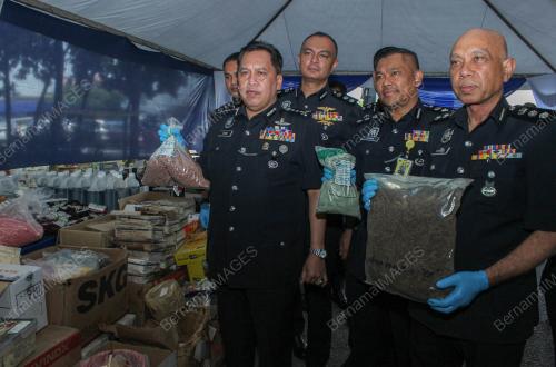 DATUK RUSDI MOHD ISA