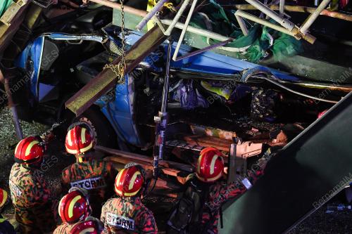 MANGSA MENINGGAL DUNIA STRUKTUR LEBUHRAYA SUKE RUNTUH