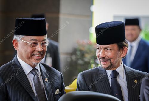 AL- SULTAN ABDULLAH RI'AYATUDDIN AL -MUSTAFA BILLAH SHAH