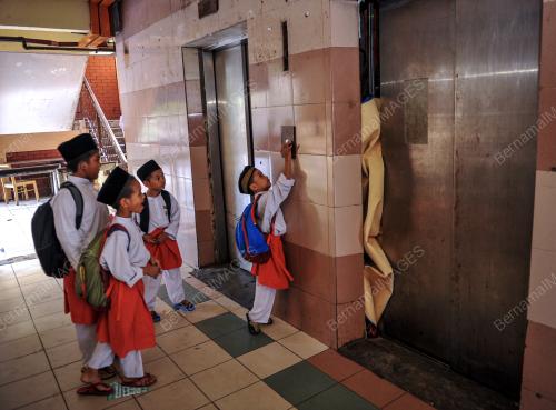KL34_04072017_LIF_ROSAK