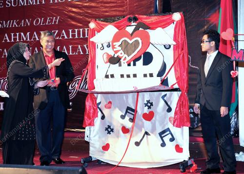 KL34_05052012_ZAHID_HAMIDI