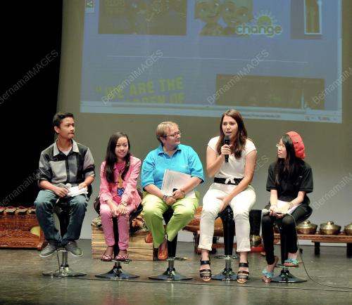 KL34_05112012_UNICEF