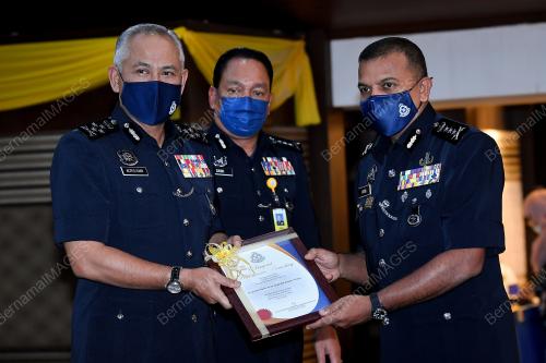 DATUK SERI ACRYL SANI ABDULLAH SANI