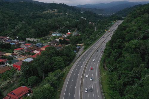 ALIRAN TRAFIK KE PUSAT BANDARAYA
