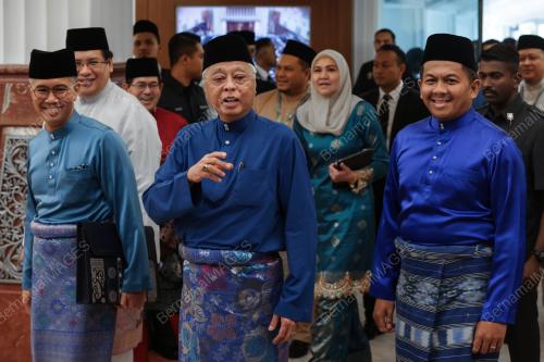 DATUK SERI ISMAIL SABRI YAAKOB