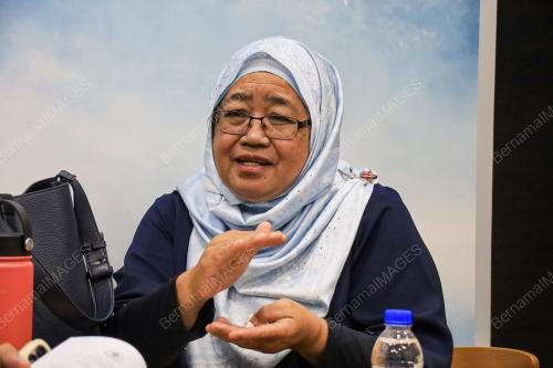 JURIYATI MAT JALIL