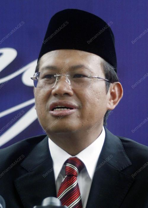 AHMAD SHABERY CHEEK