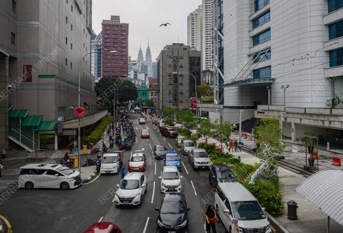 TINJAUAN ALIRAN TRAFIK HUJUNG MINGGU