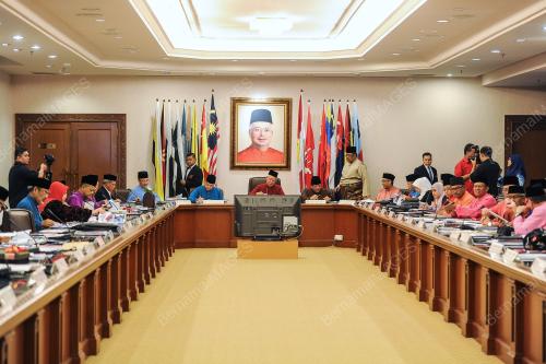 KL34_09062017_UMNO