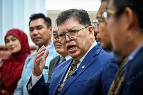 TAN SRI DR JOHARI ABDUL