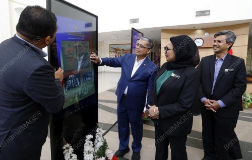 DATUK AARON AGO DAGANG